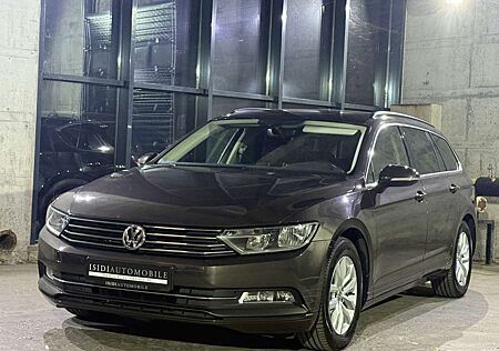 VW Passat Volkswagen Comfortline Navi Sitzheizung PDC ACC AHK