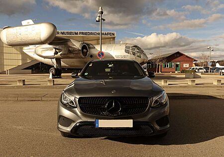 Mercedes-Benz GLC 250 d 4Matic AMG - Line Night - Paket