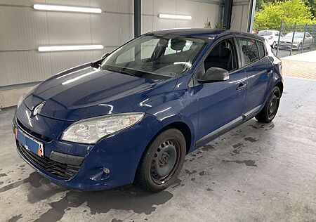 Renault Megane 1.6 Lim. 5-trg. Authentique*Tüv Neu*Euro5