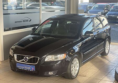 Volvo V50 Kombi 2.0 D Automatik Leder Klima Navi PDC