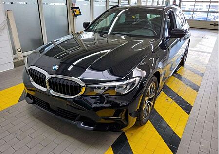 BMW 330 gebraucht kaufen BMW 330 e Sport Line Brems&Drive&ParkAss/AHK/Stop&Go