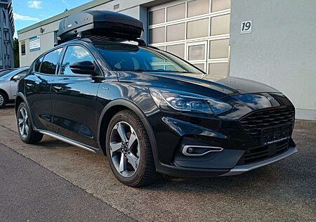 Ford Focus Lim. Active ACC KEYLESS KAMERA NAVI LED