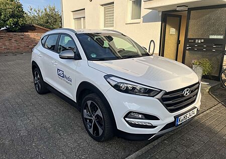 Hyundai Tucson * AHK * NAVI * GJR * KLIMA * SHZ *