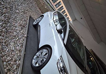 Renault Scenic ENERGY TCe 140 INTENS