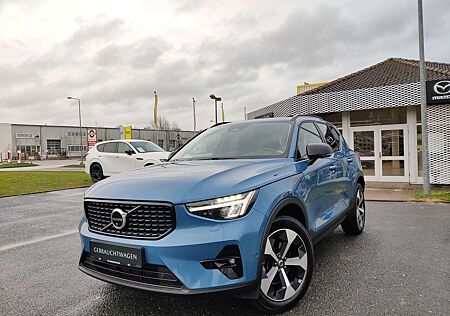 Volvo XC 40 XC40 Plus B3 Benzin Dark LED Navi 360°