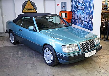 Mercedes-Benz E 300 A124 300-24V Sportline Cabriolet original 45.315km