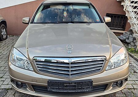 Mercedes-Benz C 180 CGI BlueEFFICIENCY