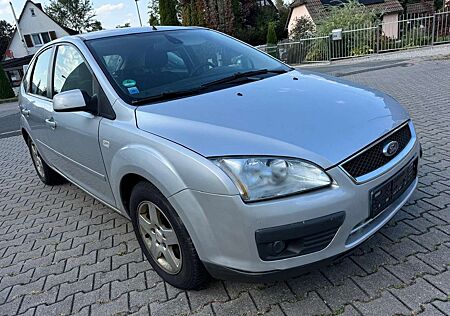 Ford Focus Ghia