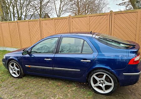 Renault Laguna Fließheck Diesel 1.9 dCi Initiale