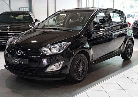 Hyundai i20 Style*1.HAND*SCHECKEHFT*KLIMA*SITZHEIZ*8xBer