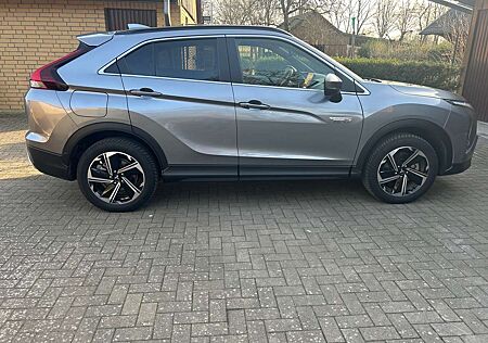 Mitsubishi Eclipse Cross Plug-In Hybrid 4WD Intro Edition
