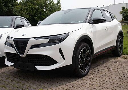 Alfa Romeo Junior Q4 Ibrida 1.2 VGT Prem+Tech+Sport-Paket