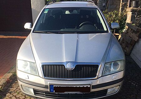 Skoda Octavia II Combi Combi 2.0 FSI Ambiente