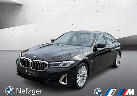 BMW 530 e Limousine Luxury Line RFK Glasdach HUD LED