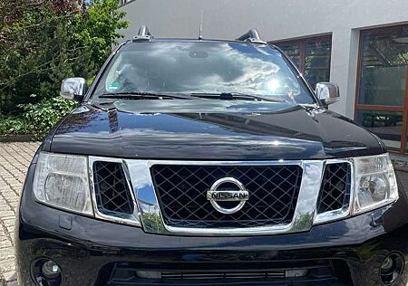 Nissan Navara Double Cab LE V6 4X4