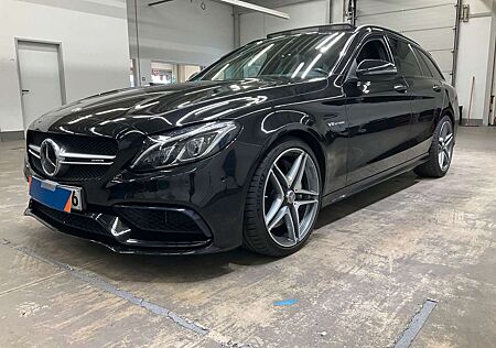 Mercedes-Benz C 63 AMG C 63 S AMG +LED+PANO+BURM+NIGHT+PANO+ACC2.HND+