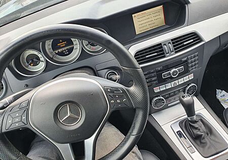 Mercedes-Benz C 180 CGI BlueEfficiency.Automatik.130 TKM