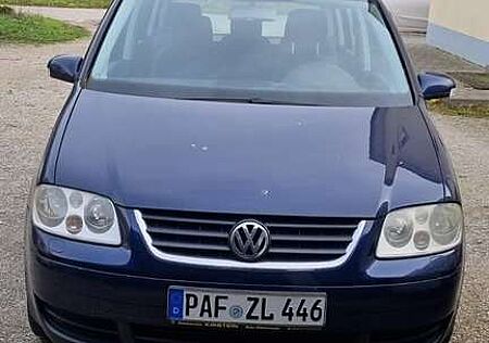 VW Touran Volkswagen 2.0 TDI Trendline