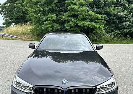 BMW 530d 530 Aut. M Sport/LED/Headup/Leder/Comfort/AHK