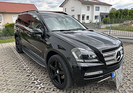Mercedes-Benz G 55 AMG GL 55 AMG