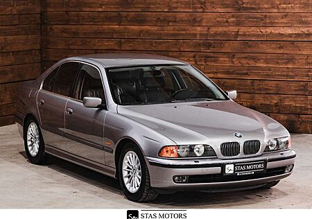 BMW 540 i V8 E39 LIMOUSINE*AUTOMATIK*SCHECKHEFT*BRD
