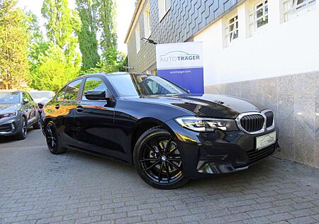 BMW 320 i / Live Cockpit, LED, R-Kam, Top