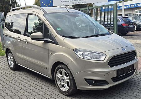 Ford Tourneo Courier Titanium