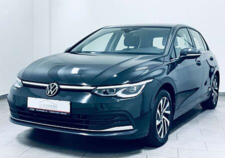 VW Golf Volkswagen VIII Lim. Style eHybrid * 1.H * NAVI * 8xRE