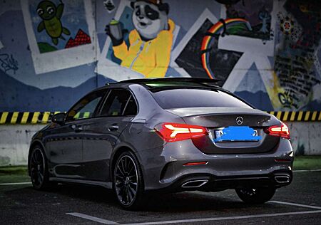 Mercedes-Benz A 220 gebraucht kaufen Mercedes-Benz A 220 d 8G-DCT AMG Line