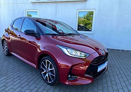 Toyota Yaris 1.5 Hybrid Style /Leder/LED/Klimaautomatik
