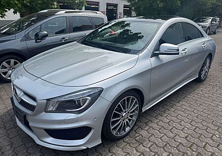 Mercedes-Benz CLA 220 AMG Leder+Panorama+Xenon+Navi