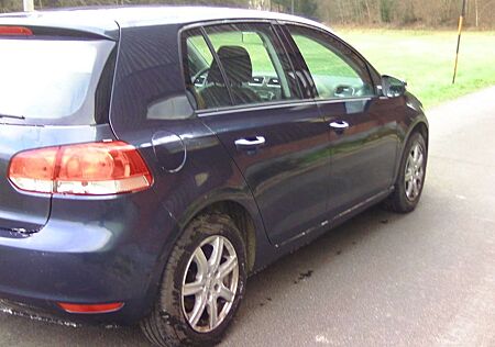 VW Golf Volkswagen 1.2 TSI, 1.Hd. 5-tg. sehr wenig km! Alu, Klima,