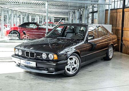 BMW M5 E34 | Shadow-Line | Schiebedach