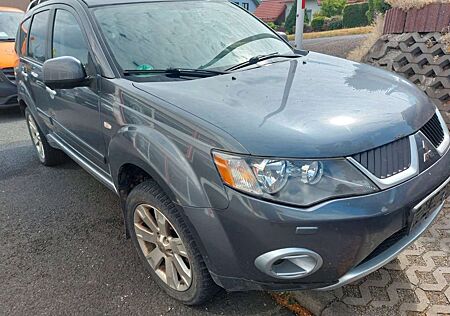 Mitsubishi Outlander 2.0 DI-D Inform