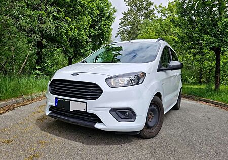 Ford Tourneo Courier 1.0 EcoBoost Sport