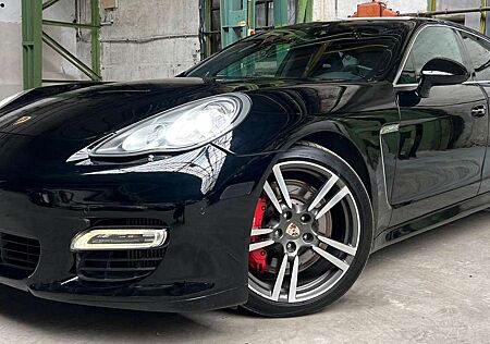 Porsche Panamera Turbo 4/S SPORT CHRONO PDK 44 TKM BOSE