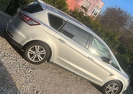 Ford S-Max 2.0 TDCi Aut. Allrad Titanium