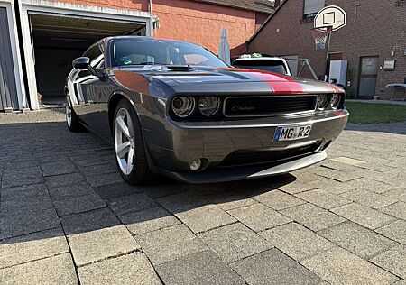 Dodge Challenger SXT Red Line