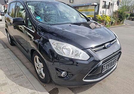 Ford Grand C-Max Titanium