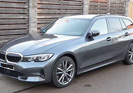 BMW 320d 320 3er Touring Diesel xDrive Aut. Sport Line
