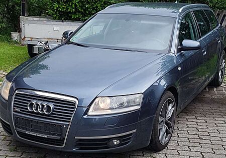 Audi A6 Avant 4.2 quattro tiptronic
