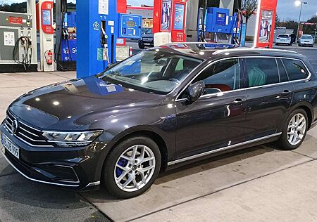 VW Passat Variant Volkswagen 1.4 TSI Plug-In-Hybrid DSG GTE