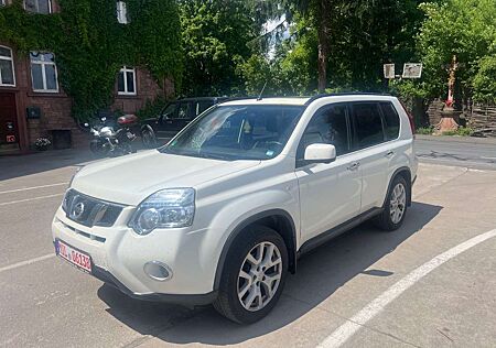 Nissan X-Trail I-Way 4x4/Navi/Tempomat/AHK Aus 2.Hand