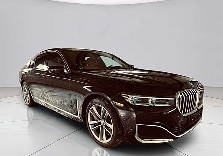 BMW 750 i xDrive 390 kW TOP/MASSAGE/TV/360°