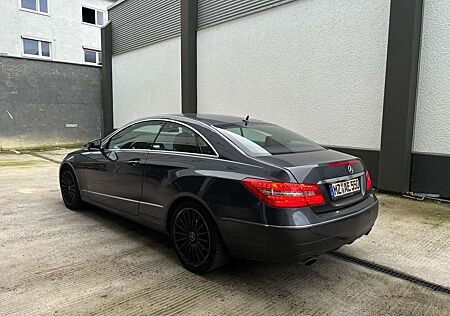 Mercedes-Benz E 350 CDI DPF Coupe BlueEFFICIENCY 7G-TRONIC Avantgarde