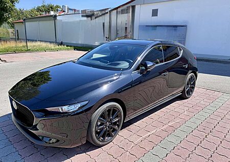 Mazda 3 Nagisa
