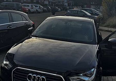 Audi A1 1.6 TDI Sportback S tronic Attraction