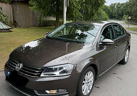 VW Passat Volkswagen Comfortline BlueMotion