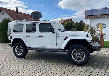 Jeep Wrangler JLU Sahara/ ca. 70mm höher/ 33er Reifen/ 72 TKm