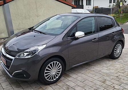 Peugeot 208 PureTech 82 Style